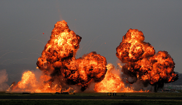 Explosión en polvorín y descanso dominical [STS]